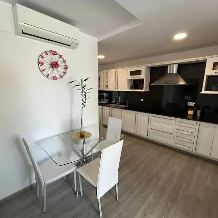Apartament Sastre *